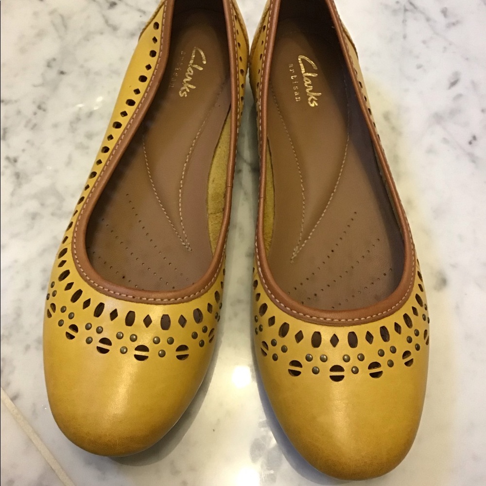 Clark’s leather ballets flats